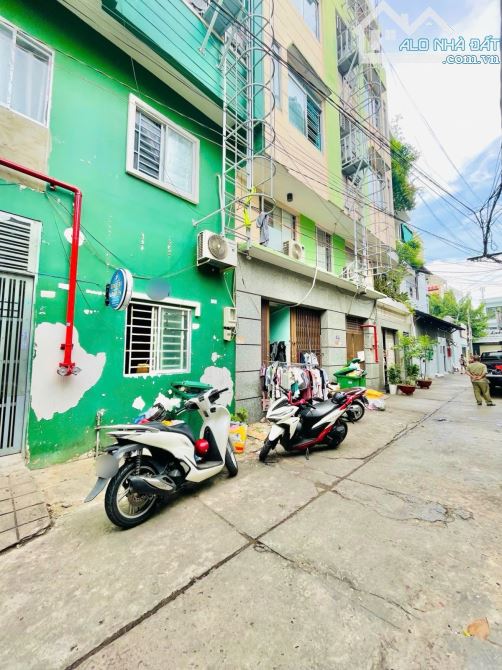 Bán Toà CHDV 5 Tầng Tân Hương Tân Quý Tân Phú 8x24m, 51 Phòng dòng tiền 170Tr/Tháng