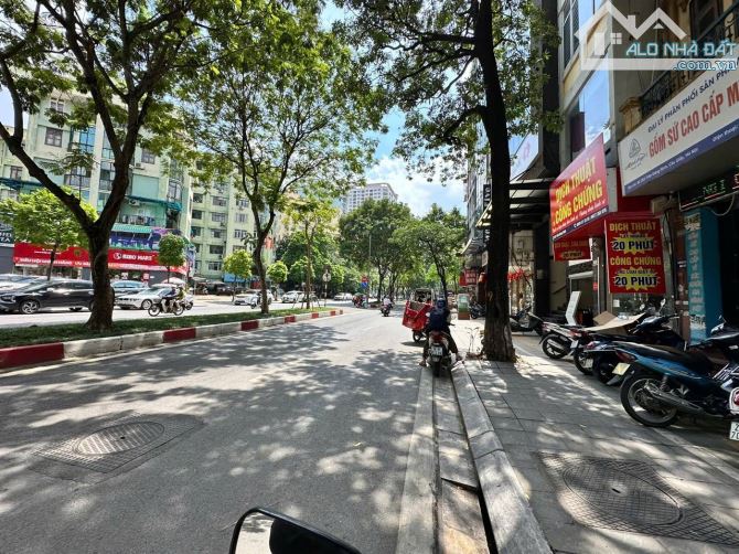 Hàng hiếm phố Trần Đăng Ninh-Nguyễn Văn Huyên, 2 mặt tiền ôtô tránh, 60m2 nhỉnh 19 tỉ