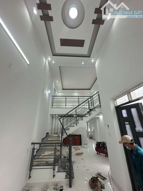 🏡 CHỦ CẦN BÁN NHÀ 2 TẦNG KIỆT Ô TÔ – ÂU CƠ 🚗  🔹 Nhà 2 tầng đẹp, kiên cố