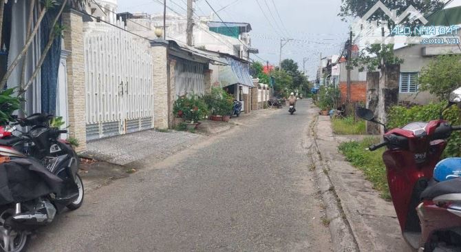 Hẻm 62 nhánh đường Nguyễn Chí Thanh đoạn khu dân cư