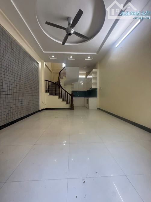 Siêu phẩm lô góc 2 thoáng, 48m², 3T1Tum, ô tô đỗ cửa, Chỉ 8.6 tỷ