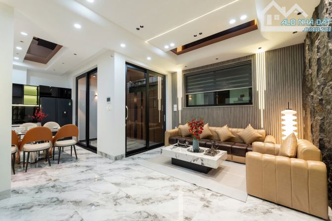 CHO THUÊ NHÀ 3 TẦNG SAU LƯNG NHÀ MẶT TIỀN HOÀNG DIỆU TPĐN