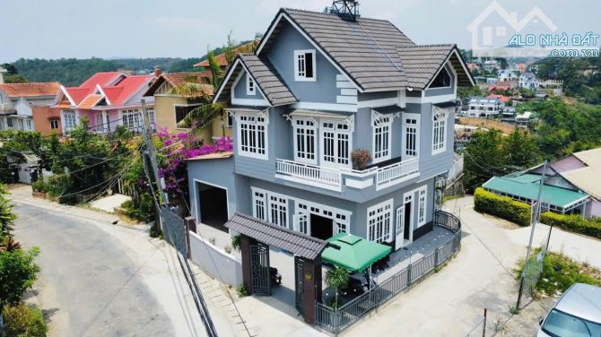 🌲✨ CHỦ VÃ LẮM RỒI – BÁN GẤP KHÁCH SẠN VIEW 3 MẶT TIỀN, THU NHẬP 75 TRIỆU/THÁNG ✨🌲