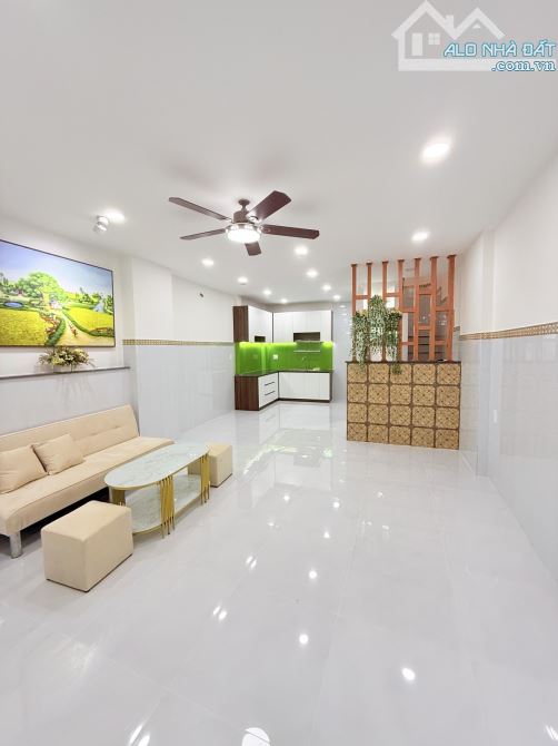 🌺SIÊU PHẨM NHÀ ĐẸP CẠNH NHÀ GA T3 - NCM, gần 40m2, ngang 4.5m, nở hậu, nhít 4 tỷ