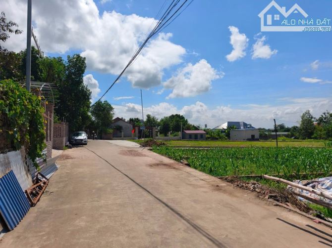 0m Gò Gạo Minh Trí Sóc Sơn.sát đường 1500 tỉ( Võ Nguyên Giáp kéo dài ).Cách hồ Đồng Đò 4km