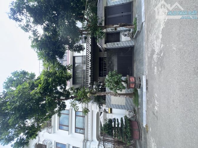 Nhà liền kề Văn Quán, Hà Đông,110m2, 2 vỉa hè, kinh doanh đỉnh, giá đầu tư
