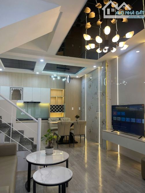 BÁN NHÀ 4 TẦNG X 43m2 Kiệt 127 Lý Tự Trọng, Hải Châu, ĐÀ NẴNG