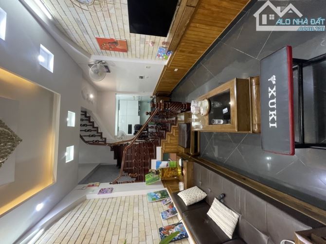 Bán gấp nhà Phú Mỹ 44m², 5 tầng hiện đại, full NT, ô tô đỗ gần, giá 10,8 tỷ