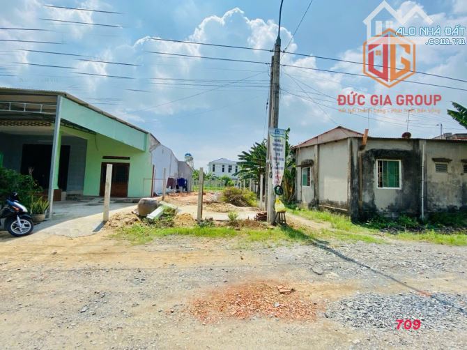 Bán lô đất đẹp 139m2, góc 2 mặt tiền đường 8m thông chỉ 1,7 tỷ