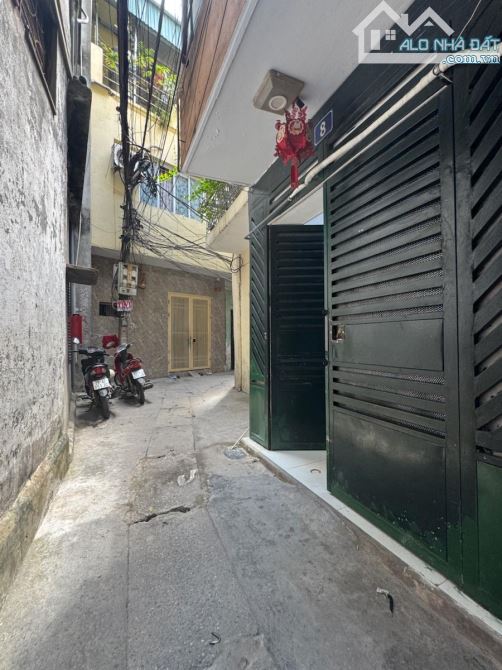 Bán Nhà riêng 4,2 tỷ, 23m2 ở Bạch Mai, HBán Nhà riêng 4,2 tỷ, 23m2 ở Bạch Mai, Hai Bà Trưn