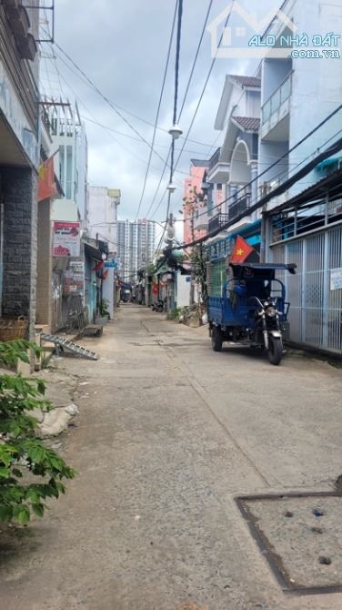 Bán nhà hẻm 115 Phạm Hữu Lầu, Phú Mỹ , Quận 7 - 83m2