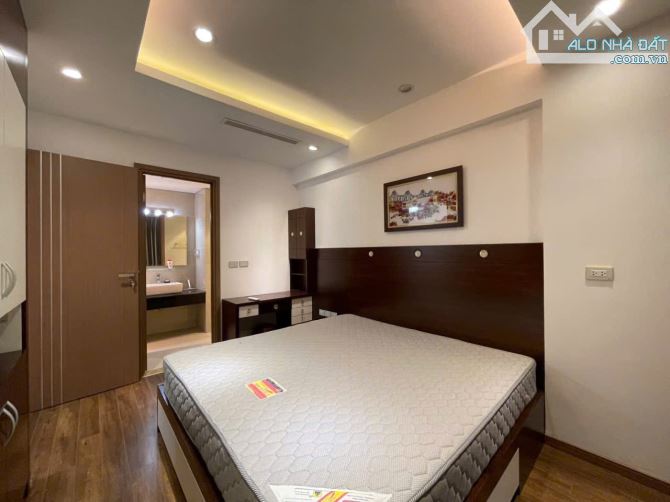 Cho thuê căn hộ tầng 12 toà L4 Ciputra, Diện tích:114m2,3pn, đủ đồ đẹp
