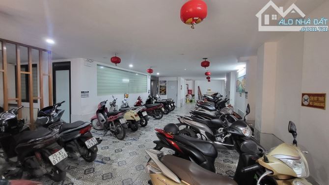 Cầu Giấy - Lô góc, Tòa 16 căn hộ dịch vụ 103m x 9m mặt tiền x 7 tầng - Dòng tiền ~ 150tr/