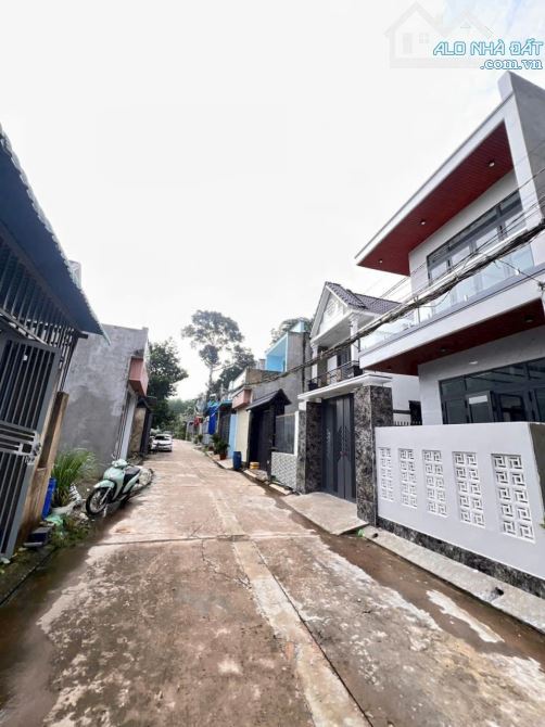 BÁN BIỆT THỰ MINI GẦN CÔNG AN PHƯỜNG TÂN TRIỀU - 2 TỶ 150 TRIỆU THƯƠNG LƯỢNG