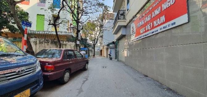 Bán nhà ngõ 565 Lạc Long Quân 40 m2 giá bán chỉ 8.5 tỷ
