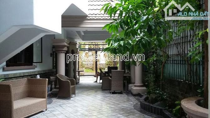 Bán biệt thự Nguyễn Văn Hưởng, 23x22m đất, sổ hồng, 5PN, giá 177 tỷ