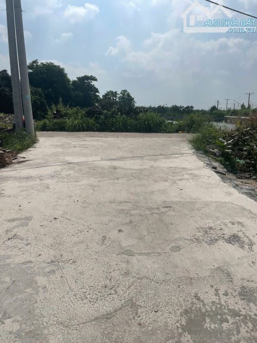 Còn duy nhất 1 lô đất 62m2 view hồ tài chính 2,x tỷ tại Quán Trạch, xã Văn Giang