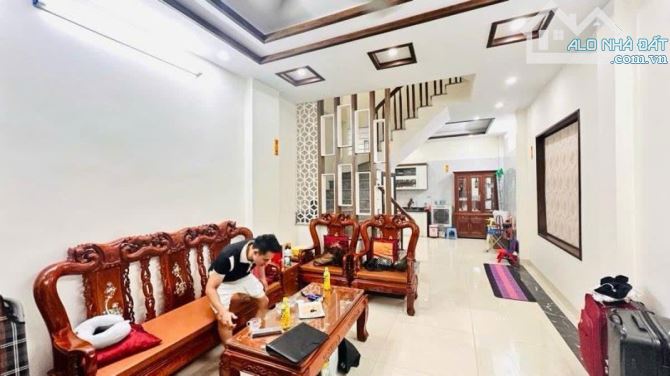 ❌❌❌NHÀ 5 TẦNG DÂN XÂY - 20M Ô TÔ ĐỖ CỬA - NGÕ BA GÁC TRÁNH - KHƯƠNG TRUNG❌❌❌