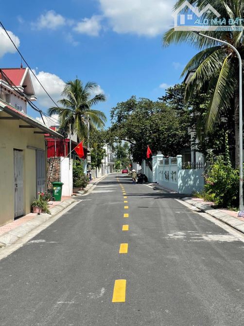 Hàng đầu tư: 95m2 đất mặt trục liên thôn phường Lương Quán, Nam Sơn.