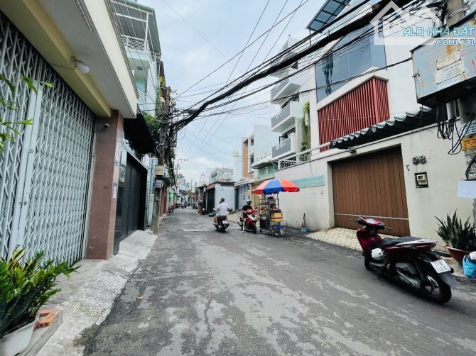 Bán CHDV gần Trường ĐH Công Nghiệp, P3, Gò Vấp, D:9*8m, 6tầng, 11P, TN 600tr, 12,9ty