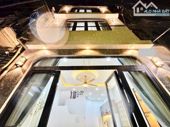 Bán nhà Lê Quang Định BTH, 4 tầng, Full nội thất sang xịn mịn, nở hậu tài lộc, nhỉnh 4 tỷ