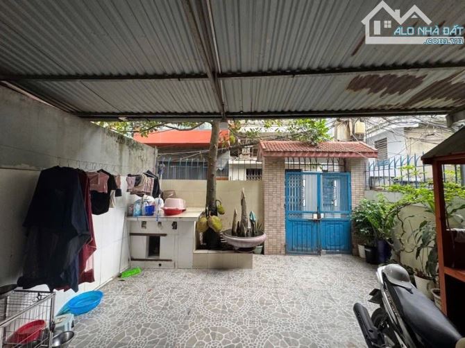 Bán Đất phố Trịnh Đình Cửu- Thanh Xuân 100M - MT 6.5M - Ngõ Thông 16.5 Tỷ.