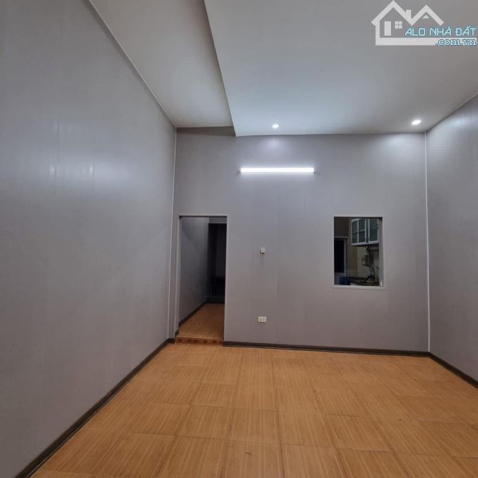 Cho thuê nhà Ngô Tất Tố, 35 m2*2,5 tầng 2pn, 8 triệu/tháng nhanh còn kịp
