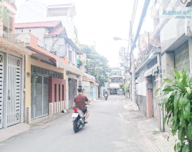 Nhà 5 tầng, Mặt Tiền Đại Nghĩa, Tân Bình, 5.2x16m, 82m2, chỉ 14.9 tỷ TL