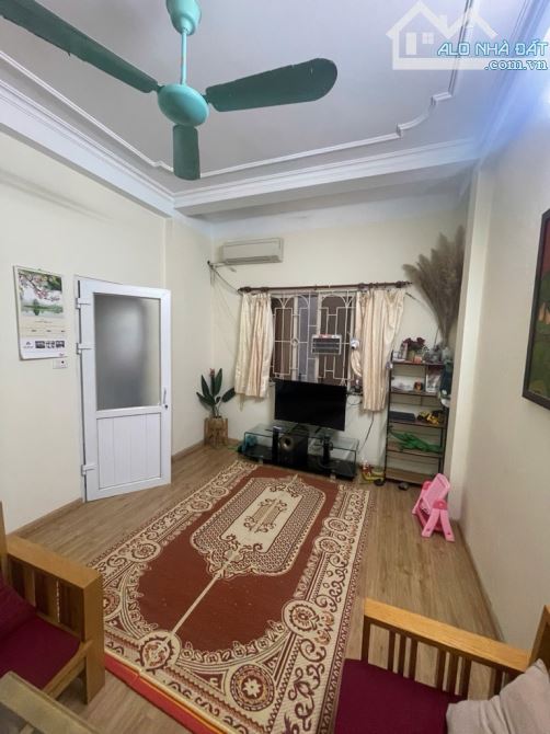 Bán nhà Lê trọng tấn thanh xuân 31m2. 5 tầng . Cách ô tô tránh 5m. Giá 9.15 ty