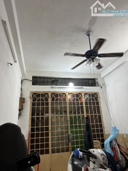 BÁN NHÀ HUỲNH MẪN ĐẠT QUẬN 5 – CHỈ 6,3 TỶ – NHÀ ĐẸP 4 TẦNG – HẺM THÔNG