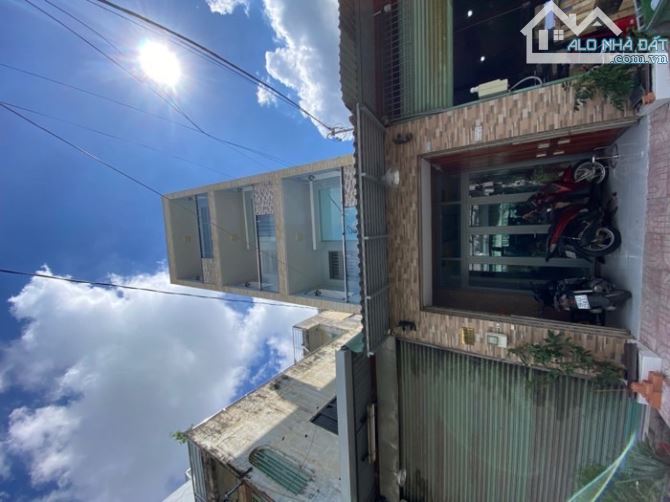BÁN NHÀ HẺM 10M TÂN HÒA ĐÔNG P.BÌNH TRỊ ĐÔNG BÌNH TÂN NGAN 4 DÀI 17 GIÁ 9,5 TỶ TL
