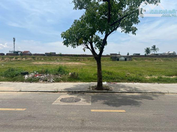 ĐẤT TẶNG NHÀ NỘI THÀNH VIEW ĐẸP, MẶT TIỀN LƯƠNG NGỌC QUYẾN - 216m2 - 2,9x Tỷ