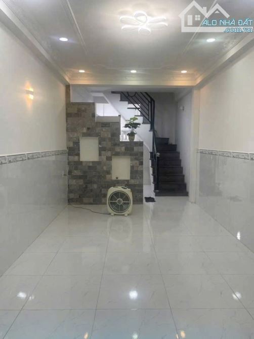 📕Giá 9 triệu còn giảm🤝 🏡Nguyên căn hẻm Phạm Văn Chiêu P16 GV 👉DT 3,5❌15m trệt 1 lầu gồ