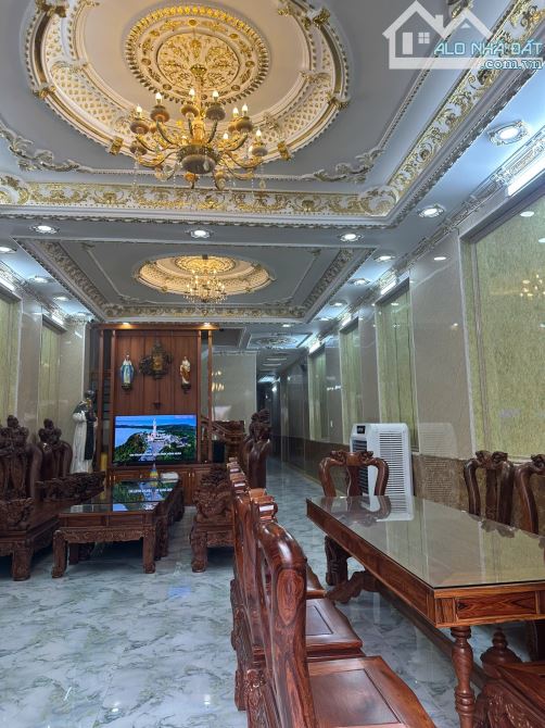 Bán nhà 2 mặt tiền trước sau đường Bình Đức, Lái Thiêu BD giá 16 tỷ