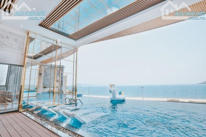 Cần Chuyển nhượng Khách sạn 4 sao mặt tiền Trần Phú Nha Trang.