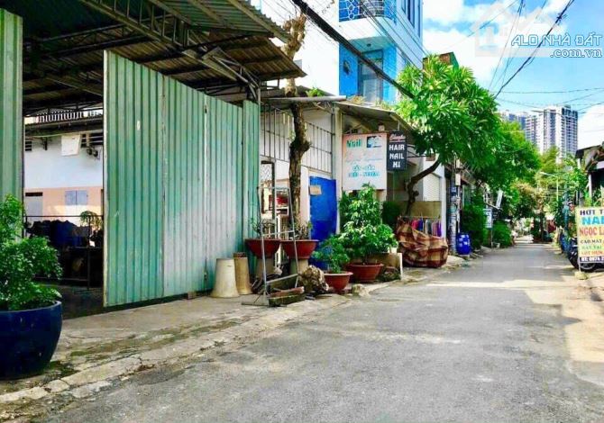 Bán đất tặng nhà cấp bốn với 10 căn trọ lái thiêu 13 thuận an bình dương giá 8,8 tỷ