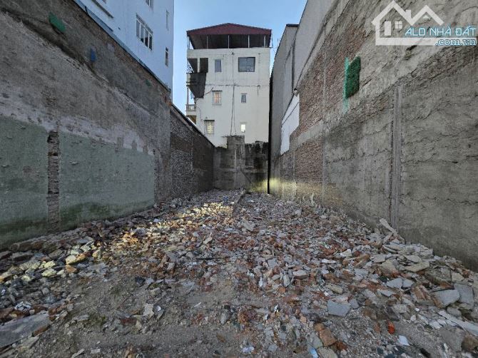 Bán đất tam trinh 102M lô góc ô tô tránh kinh doanh 1 nhà ra phố hoàng mai