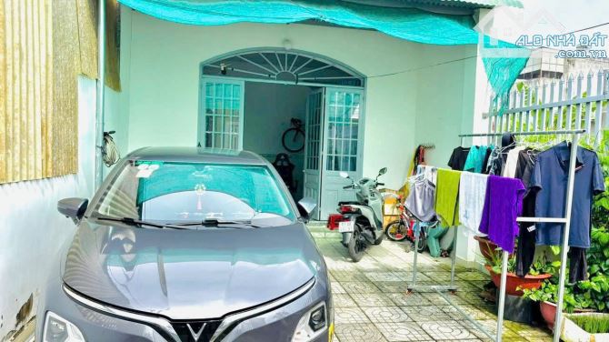 Bán nhà 5 x 25, gần ngã tư Nguyễn Khuyến, đường nhựa 6m chỉ 2 tỷ 350