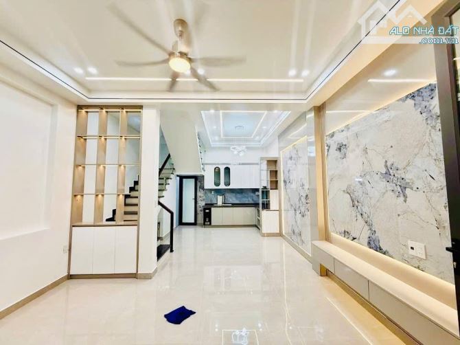 Spcc-☘️ 2 căn sân cổng riêng xây mới tại phố Phương Lưu, Vạn Mỹ.   - DT: 52m2 x 4 tầng.  -