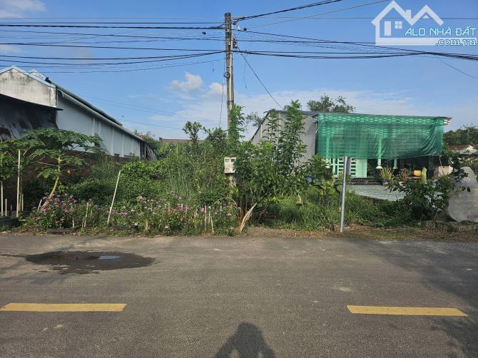 Lô đất thổ 340m2(6x56m), Sổ riêng (ODT) gần KCN Trảng Bàng, giá 650 triệu