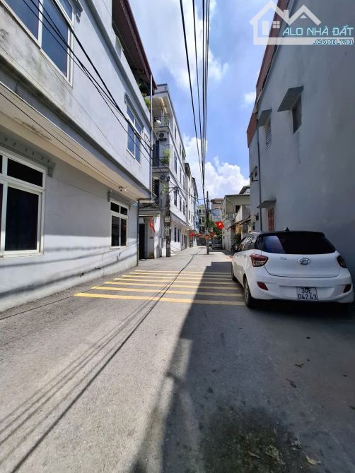 Bán nhà khu cán bộ Thanh Trì 32m 5 tầng mới koong full nội thất chỉ về ở giá 5.6 tỷ