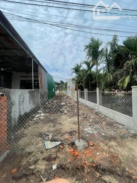 BÁN ĐẤT MẶT TIỀN ĐƯỜNG HỒ VĂN TẮNG.