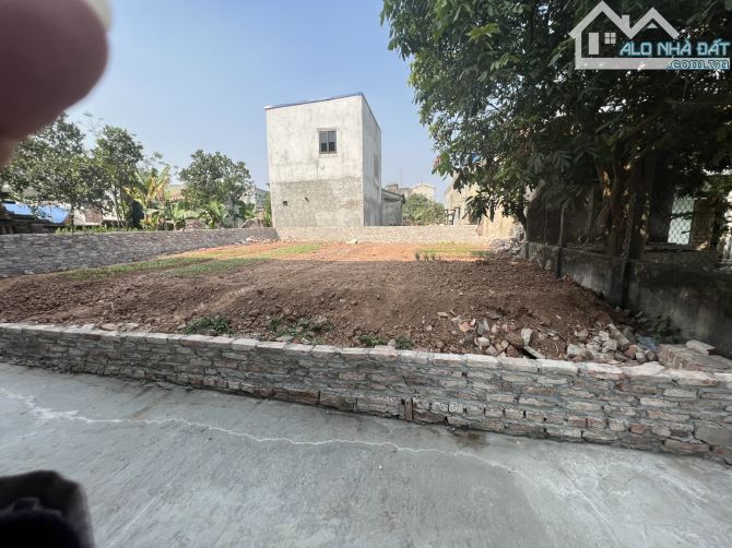 Chính chủ gửi bán lô 140 m Hoàng Diệu Chương Mỹ Hà Nội  đất đẹp ko lỗi phong thủy cách TT
