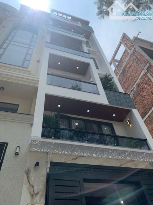 NHÀ 6 TẦNG THANG MÁY - FULL NỘI THẤT - HẺM Ô TÔ 68M² CHỈ 14.28TỶ