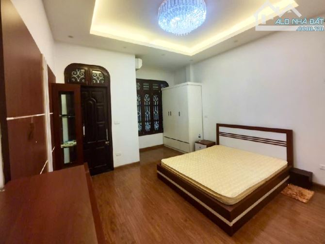 Bán Nhà Đẹp Ở Ngay - Hàng Xóm Vin Hàm Nghi - Ô Tô Vào Nhà - Dân Xây 63m2 - 11 Tỷ