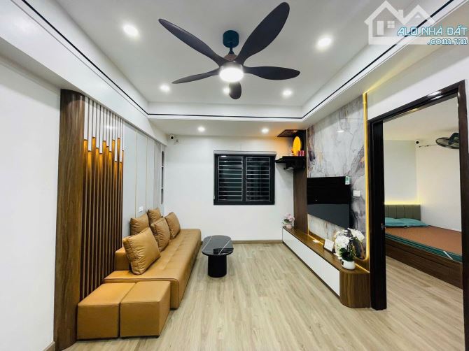Bán căn hộ tòa B1-B2 HUD2 Linh Đàm 2PN2WC ban công Đông Nam