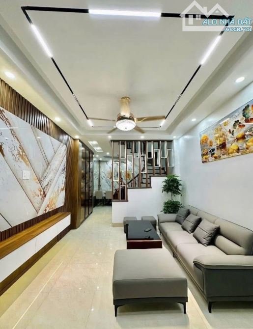 Quan Hoa - 36M x 6 Tầng - MT 4.3M - FULL Đồ - Nhà Dân Xây - Ngõ thông - Cách Ô Tô 30m