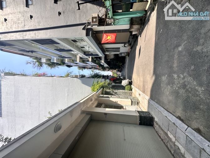 SIÊU PHẨM TỨC MẶC – HOÀN KIẾM 👉 3 THOÁNG – 2 MẶT TIỀN – VỈA HÈ – OTO TRÁNH