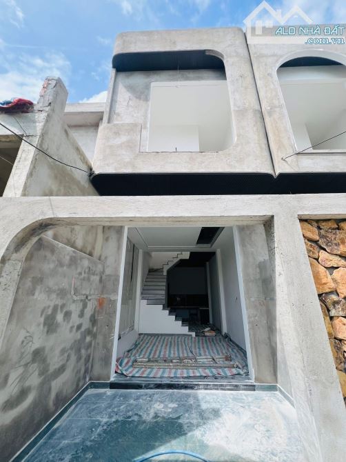 Bán căn nhà 2 tầng 2 mê đúc kiệt Huỳnh Ngọc Huệ - Hoà Khê, Thanh Khê, Đà Nẵng