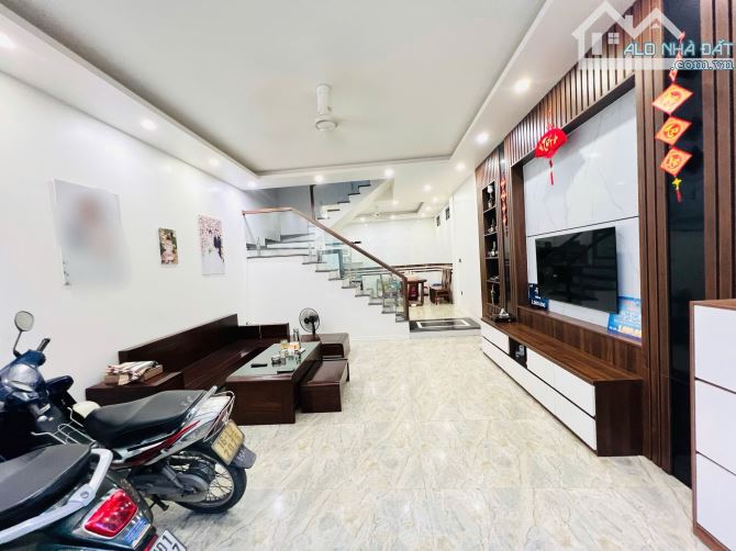 Bán Nhà Dân Xây Độc Lập ngay gần vườn hoa Gốc Lim, Đằng Hải - 3,4 tỷ thoả thuận - Nam